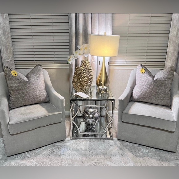 1- NWT CALLISTO HOME DECORATIVE PILLOW (Read description for details) - Picture 2 of 13